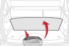 Practical information Towing the vehicle Procedure for having your vehicle towed or for towing another vehicle using a removable towing eye. The towing eye is installed under the boot floor.