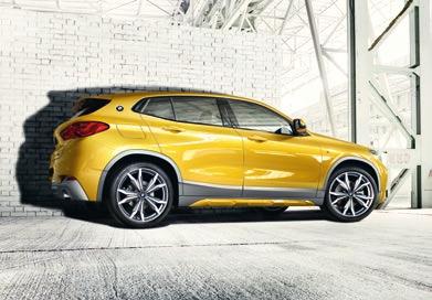 Innovative equipment available in the brand new pack options, such as Park Assist within the Driver pack and Reversing Assist camera included in the Vision pack, makes parking the new BMW X2 easier,