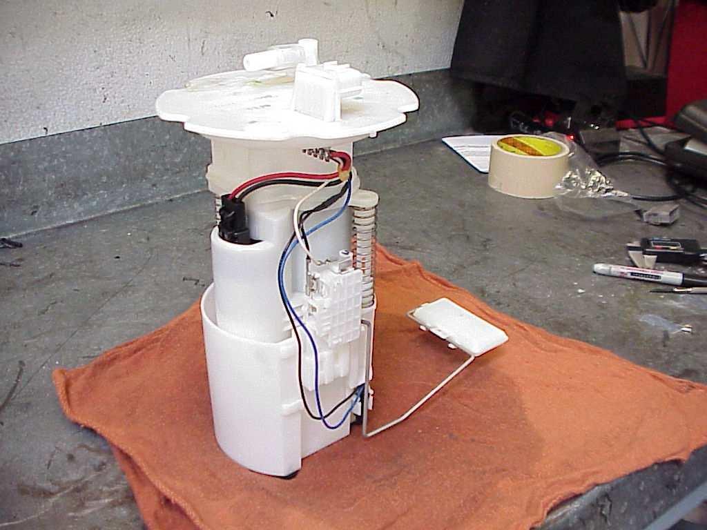 STAGE 3 ONLY! FUEL PUMP INSTALL Caution: Never work on an open fuel system in an enclosed area.