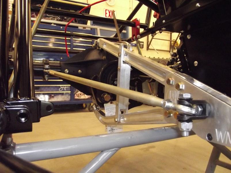 Rear Alignment Procedure Place the chassis on 4 jack stands Level car