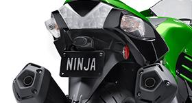 So while it has the power to throw down blistering 1/4-mile times, and the agility to hustle through a series of curves in the hills, the Ninja ZX-14R is also comfortable enough to accommodate long