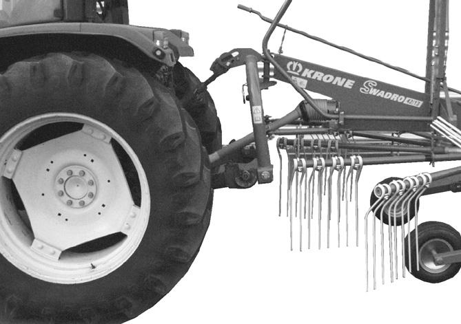 Operating preparations 3.3 PTO shaft 3.3. General Switch off the engine after coupling the rotary swather to the tractor linkage. Remove the ignition key. Secure the tractor from rolling away!