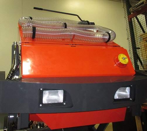 OPTIONS VACUUM WAND This option takes the vacuum being created for the normal sweeping operation and allows it to be used for vacuuming debris that the machine s brooms can t reach.