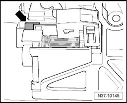 Selector mechanism, servicing Page 18 / 26 - Set solenoid lever - 2 - upward vertically. - Push solenoid into mount of shift mechanism from front. - Attach lever - 2 - to locking lever - 1-.