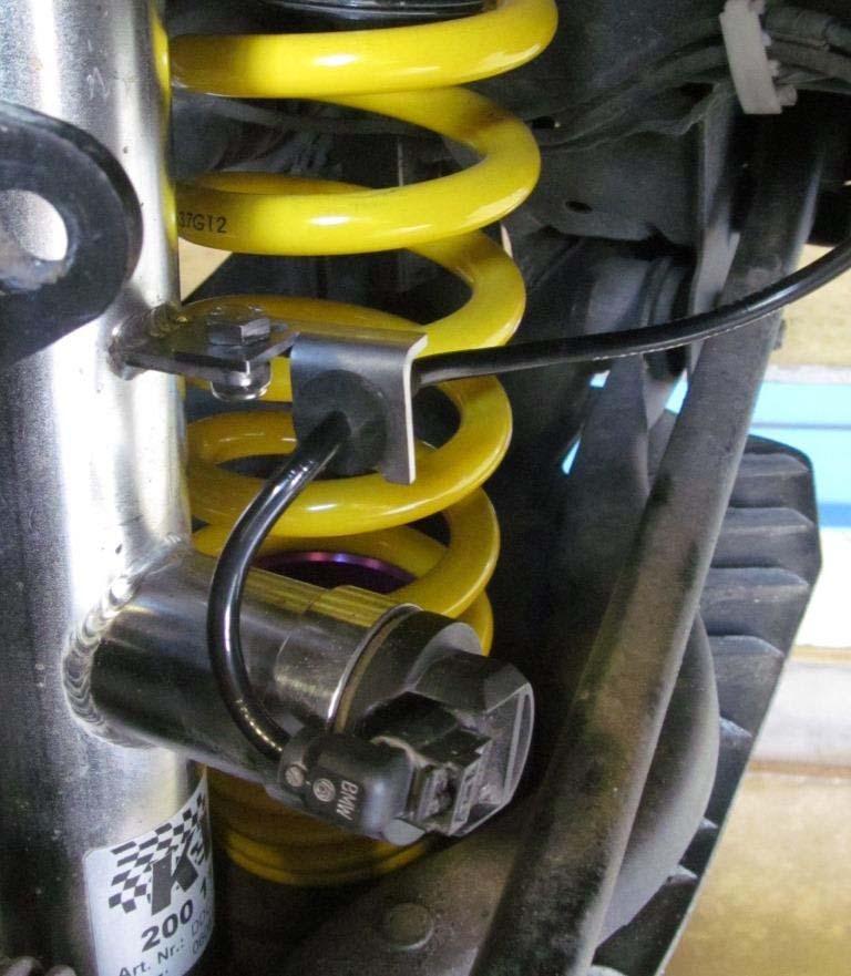 Rear axle: Connect the damper wire into the standard original damper wire.