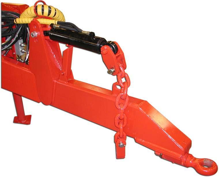 1.4.12. Frame locking The hydraulic frame locking is used for frame blocking during the handling of roll on roll off. Frame lock hydraulical cylinder Chain to the tractor Figure 14. Frame lock 1.4.13.