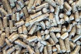 Raw materials Wood Straw / hay Sawmill residues Pellets From 4 kg wood 1 Liter BtL 13