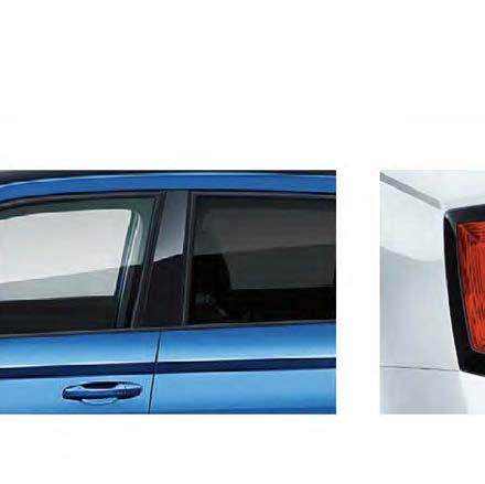 SIDE INDICATORS The electrically adjustable, heated side mirrors contain