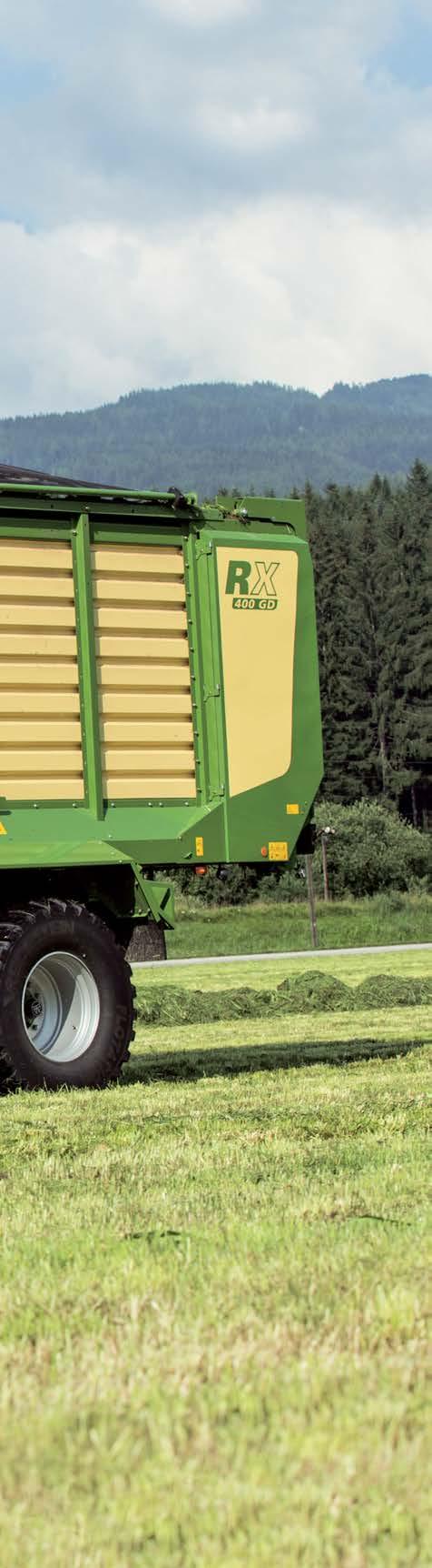 RX self-loading and harvesterfilled forage wagons Full-featured dual-purpose forage wagon Exceptionally wide pick-up and feed rotor Standard 46-blade cutting system Optimized capacity from the