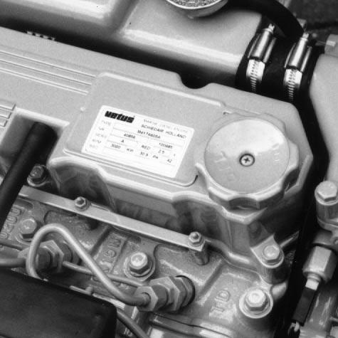 serial number and performance data are printed on the engine data