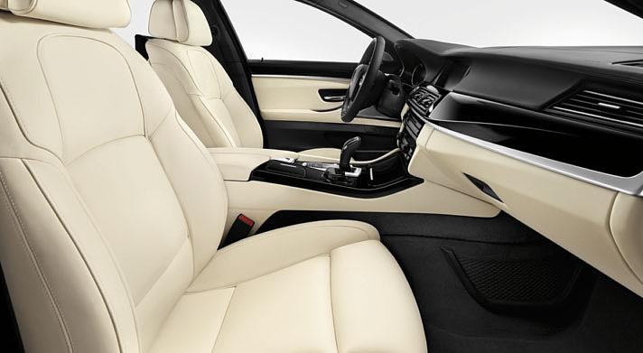 Interior trims in the most exclusive fine woods, the immaculate Piano Black and the finest