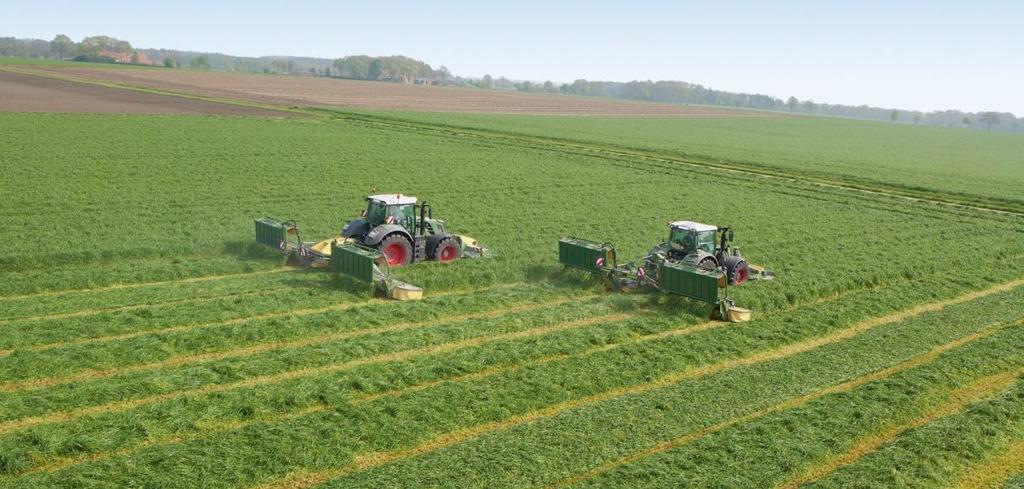 GRASS FOR ROUGHAGE Harvesting method today Grass for roughage is harvested in 3-4 processes. The goal is to dry the grass on the field, before it is stored as silage.