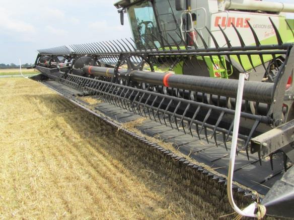 When collecting straw the weather is the opponent. The straw must be dried to less than 15% to make it storable in dry condition.