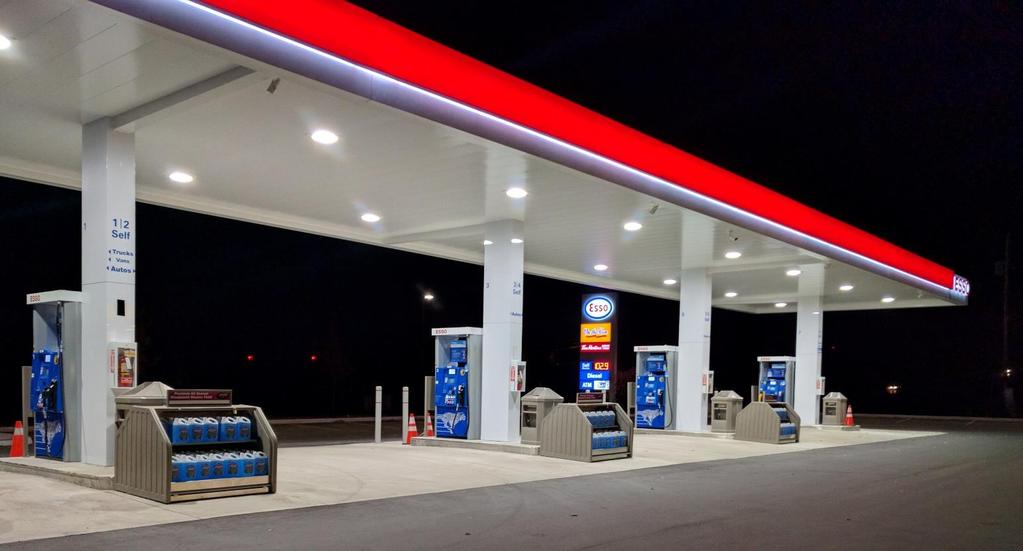 Maximizing space, ensuring security and displaying products in an exterior or forecourt area can be challenging for C-Store & Gas Bar retailers.
