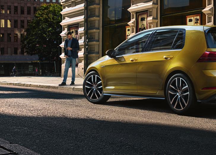 Discover the most technologically advanced Golf yet. Volkswagen not only sets the bar for premium hatchbacks but raises it with each generation of Golf.