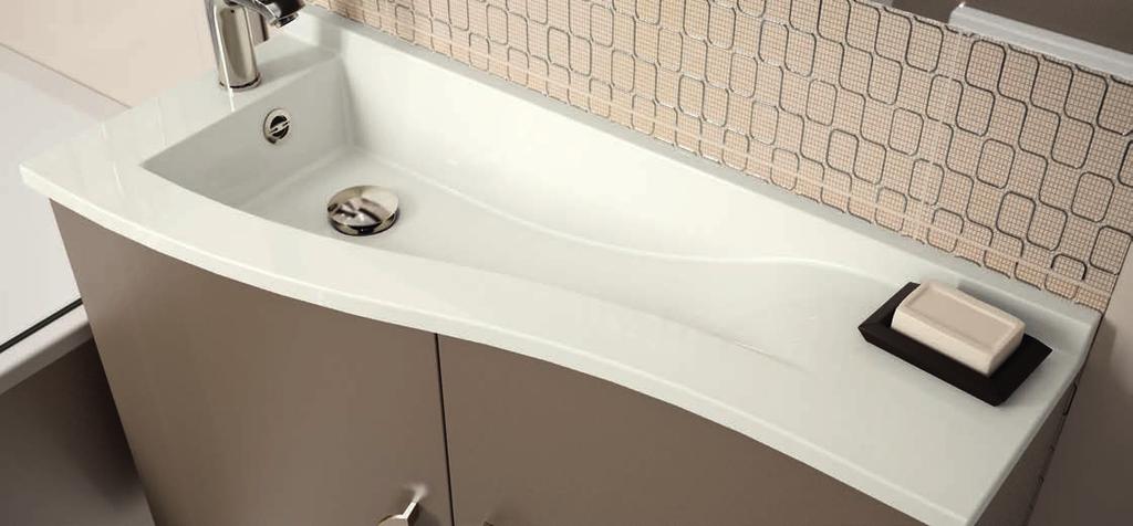 The Delta worktop descends gradually into the basin. Gentle curves for aesthetics and hygiene. DELTA DELTA2001* W 90.6 x D 36.5/23.5 x H 58.