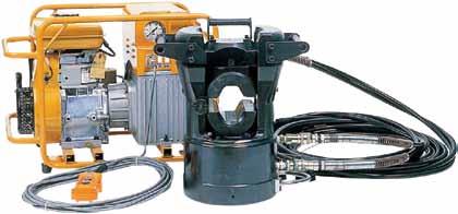 100 mm SPECIFICATIONS Ram Stroke Oil volume required Output force Dimensions (mm) Weight 31mm (Jaw opening) 1,134 cc 1961 kn 270 (Ø) x 415 (h) 86.
