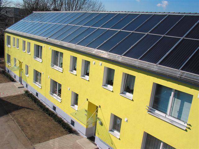 Solar Renovation: Housing Estate Lindenhof Lindenhof (2003)