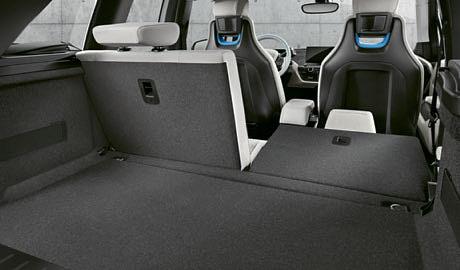 accent, seats with cloth/sensatec combination Electronic Carum Grey, interior trim in dark matt Andesite.