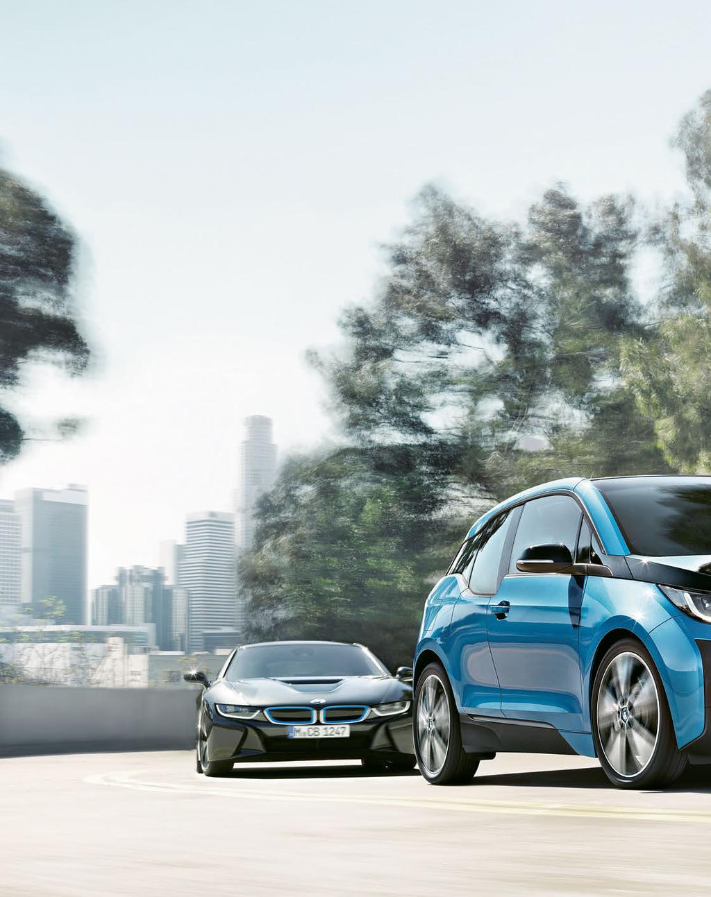 WHEN YOU MOVE FIRST THE WORLD MOVES WITH YOU. BMW i. THE BMW i3 04 05 The world never stops moving. We keep moving.