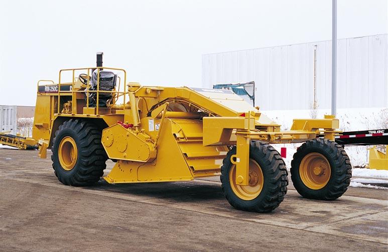 1 Secondary brake pedal when applied automatically destrokes propel pump and engages wheel brakes to stop machine. 2 8 Standard rear steering allows operator to maneuver in tight quarters.