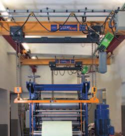 This solution was realised with two dual chain hoists.