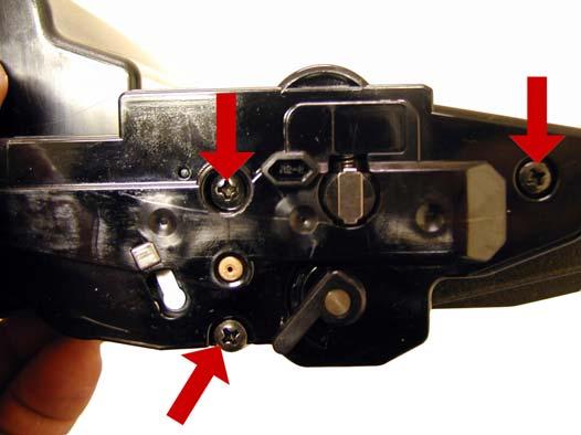 1) Place the cartridge with the handle/supply chamber towards you.