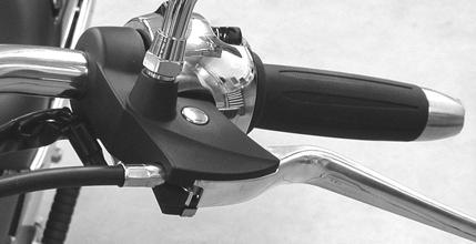 Pre-Ride Inspections Mechanical Clutch 1. Squeeze the clutch lever toward the handlebar and release it.