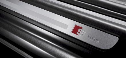 Aluminum doorsills with S line badging. 5.
