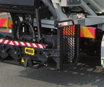 Azimut a steel hand. The waste collection and compaction system plays a key role in the operation of the Azimut system.