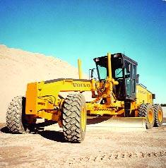 From the ground up No matter how you use your motor grader, stresses constantly change, creating spike loads on the frame and front axle well in excess of the total machine weight.