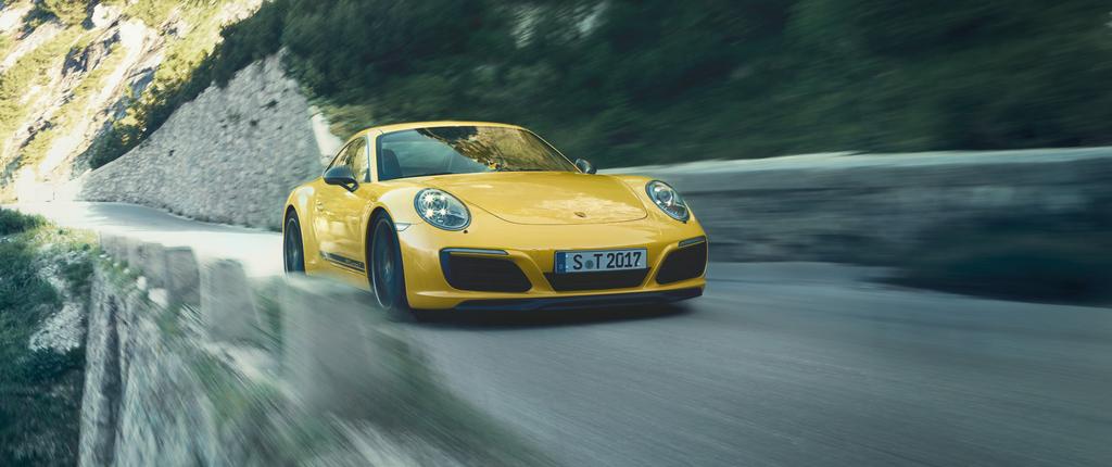 The new 911 Carrera T might have received some extra horsepower compared with the original model, but the concept hasn't changed: less is more. Less weight and, above all, more driving pleasure.