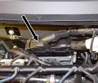 06-001-16-4- Repair Procedure B 1. Disconnect the hydraulic clutch master cylinder rod from the clutch pedal assembly. 2.