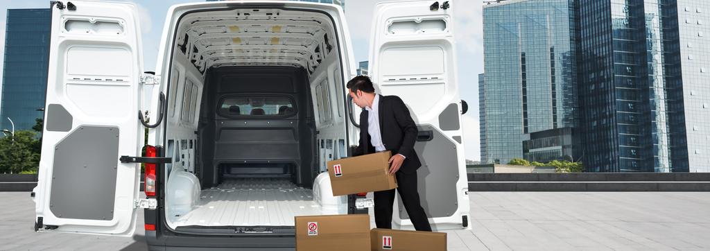 Content Crew Van Crew Van Comfort Crew Cab Luxury Crew Cab Program and Dimensions Specifications and Options By fitting a second seat row with an integrated partition wall it is possible to convert