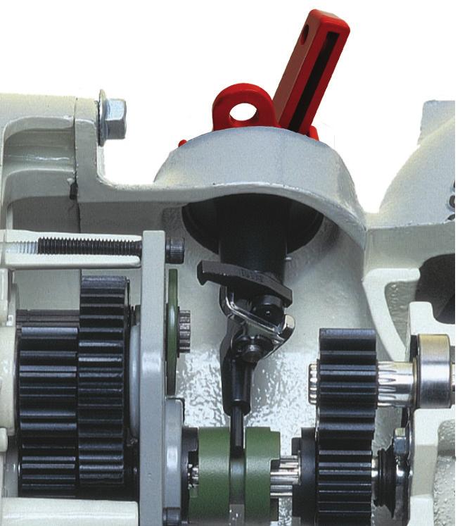 Handwheel Override / Clutch Mechanism M2CP actuators include an auxiliary clutch handle for emergency use.