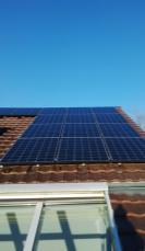 combines PV and battery storage Customers can become a member of the "Energy Community"