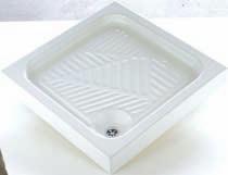 PIATTI DOCCIA / shower trays 102 Nemi Piatto doccia in ceramica smaltato su tre lati 70 x 70 x h 10 cm.