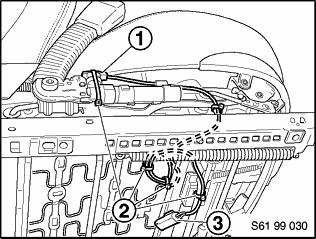 1. Connect DIS/MoDiC 3 tester to a vehicle and read out SRS module fault code memory. If the above mentioned SRS faults are set in the airbag control module, proceed with the repair. 2.