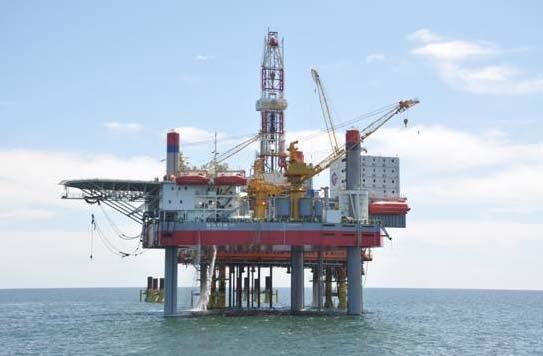 3. OFFSHORE DRLLING RIG This offshore drilling and workover rig has a modular structure to achieve fast installation, and can meet the hoisting requirements of different hoisting equipment.