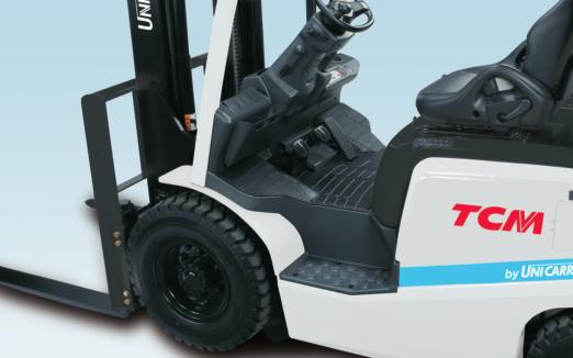 Minimizes the transfer of vibration to the operator, with four-point rubber