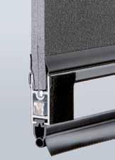V 4015 ISO L Internal door for fresh and cold logistics up to 5 C SAFETY LIGHT GRILLE as standard For cold and fresh