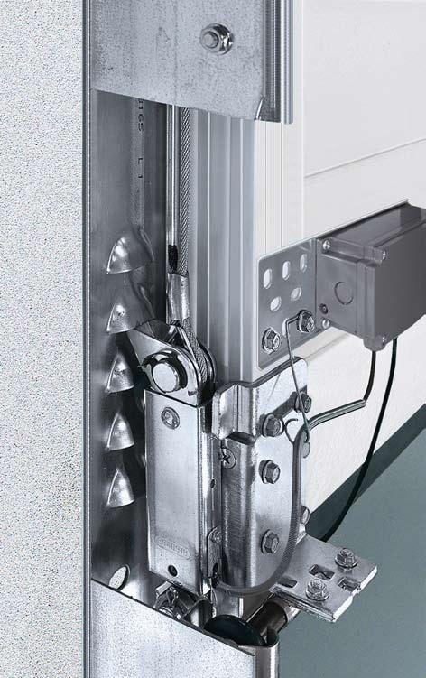 Tightly locked and protected against forced opening All Hörmann power-driven industrial sectional doors up to 5 m height are equipped with a break-in-resistant arrestor kit as standard.