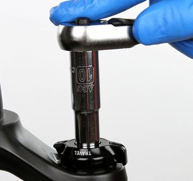 Do not scratch any sealing surfaces when servicing your suspension.