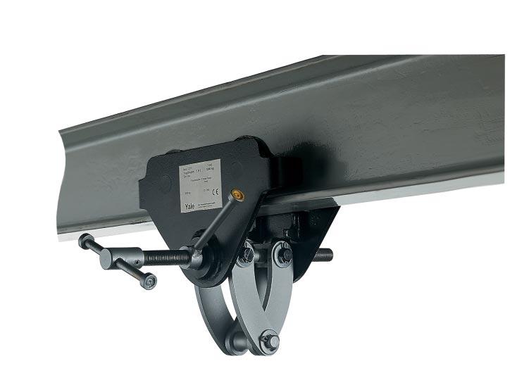 L L 1 E M A O H 1 I t Trolley clamp CTP Trolley clamp model CTP Capacities 1.000-3.000 kg The easy installation to any beam makes the CTP suitable for affixing and moving hoists, pulleys and loads.