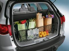 With a full complement of seven or eight people on board, Traverse still offers a sizable 691 L (24.4 cu. ft.) of cargo space behind the third-row seat.