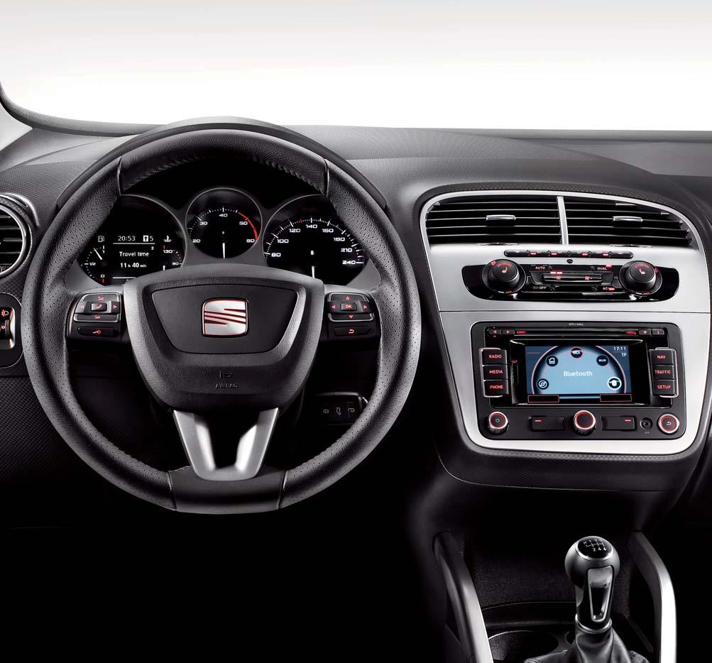 FORWARD THINKING Pioneering features SEAT MEDIA SYSTEM 2.2 TOUCH SCREEN WITH BLUETOOTH.