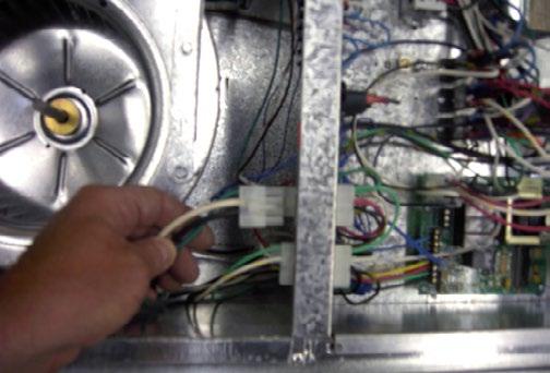 Fans! WARNING Disconnect the main power switch to the unit before performing service and maintenance procedures.
