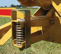 An optional center wheel ensures uniform dry down and consistent moisture levels throughout the entire windrow.