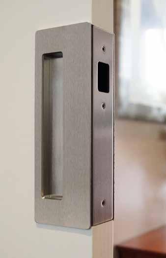 Passage Latching / Non-latching The CL400 is a stylish architectural option for passage handles.