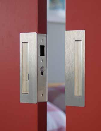 Bi-Parting (Double Door) Set The CL400 Bi-Parting set is suitable for use where two doors meet in the middle. Passage, Privacy and Key Locking configurations are available.